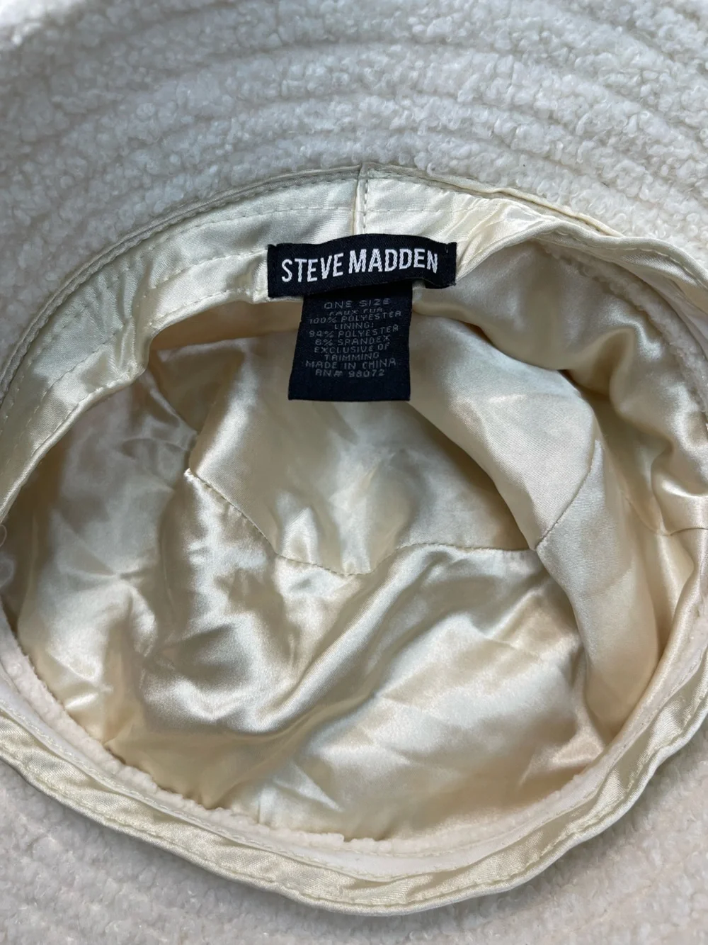 Steve Madden White Teddy Bucket Hat One Size